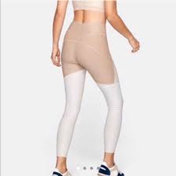 Outdoor Voices 7/8 Tri-Tone Leggings Desert/Oatmeal/Cloud Size M High Rise - Picture 3 of 8
